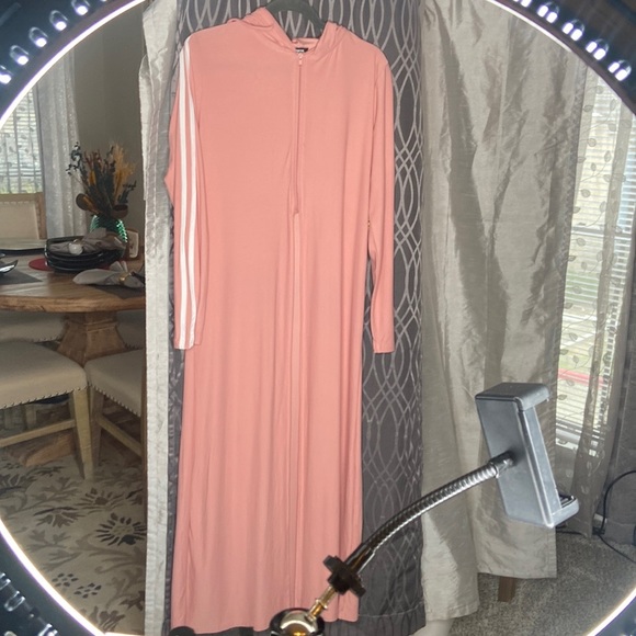 Pink 2 piece joggers - Picture 5 of 11